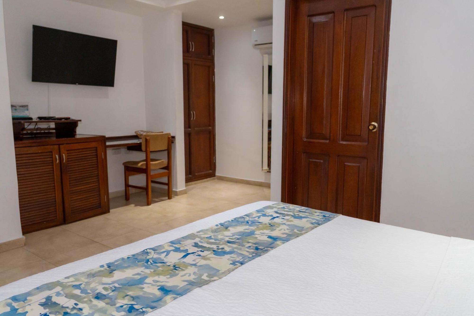 Hotel Coral Reef Cartagena Екстер'єр фото